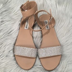Steve Madden Rhinestone Embellished Sandal. Sz 8.5